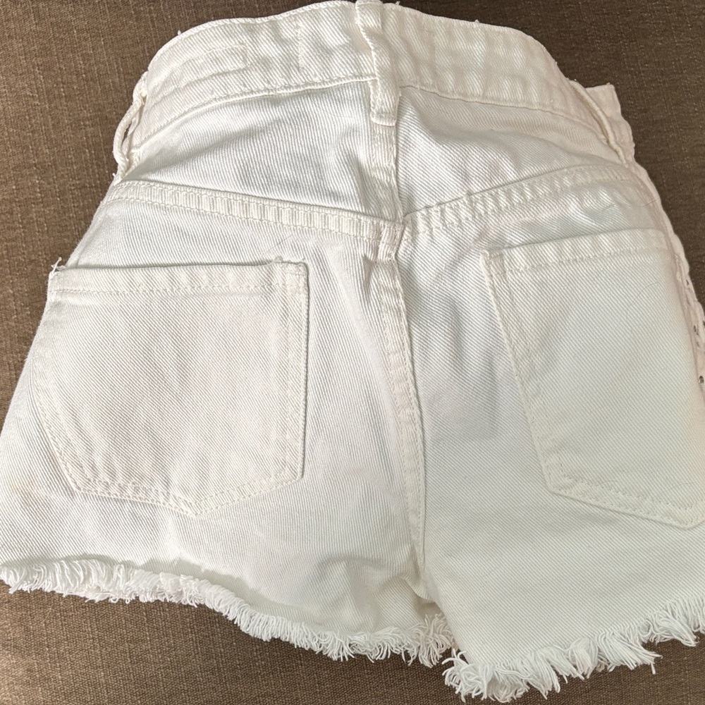 🟨PacSun White Jean Shorts Size 24 Distressed - Picture 7 of 9